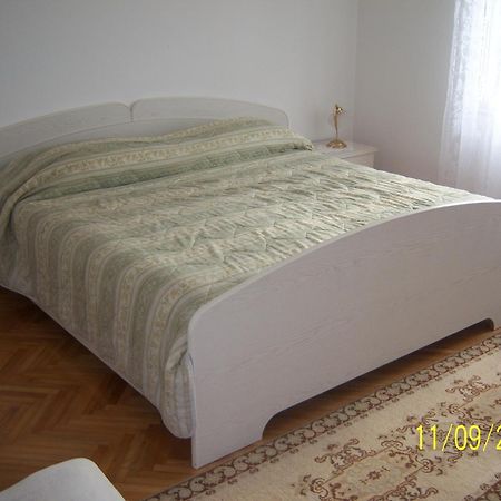 Apartments Cerin Fažana Стая снимка